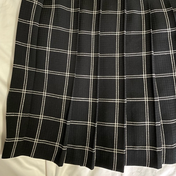Vintage Liz Claiborne Pleated Skirt - Picture 5 of 7